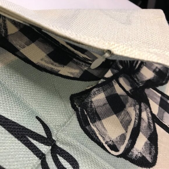 NWOT Pillow Cover "Believe, Noel, Christmas" Burlap look fits 16"x16" pillow - Picture 5 of 7